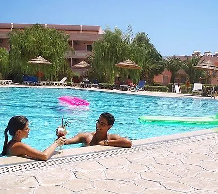 Roseland's Resort 3*