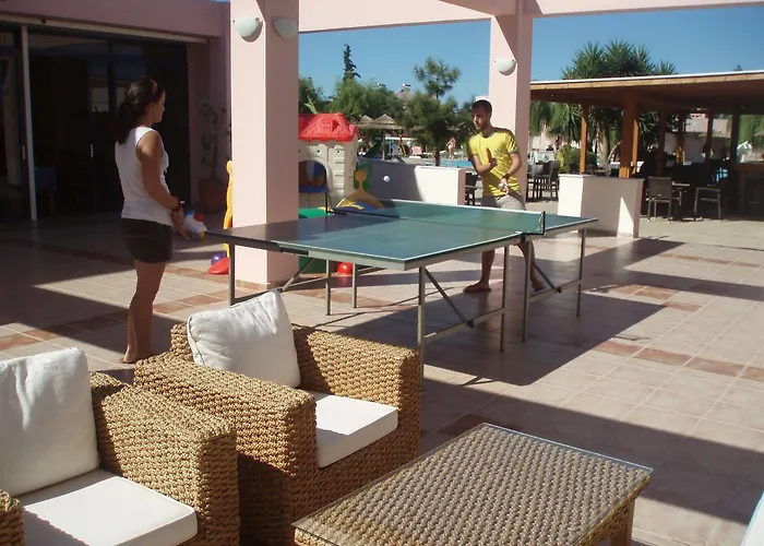 Roseland's منتجع 3*